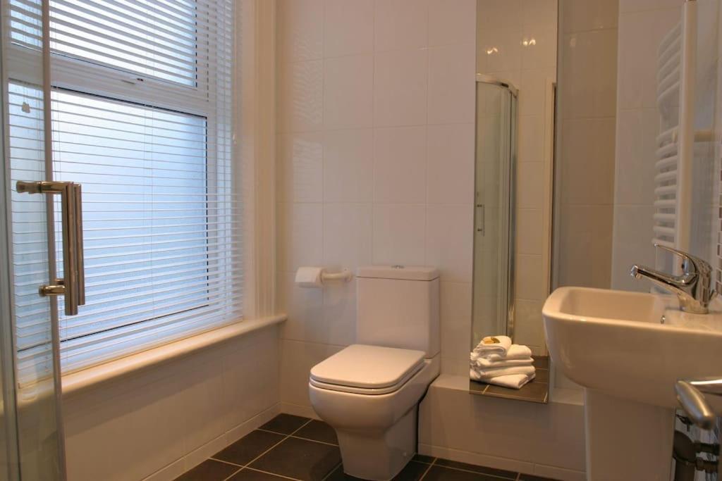 Comfy Big 7 Bedroom Townhouse Harrogate Exterior foto